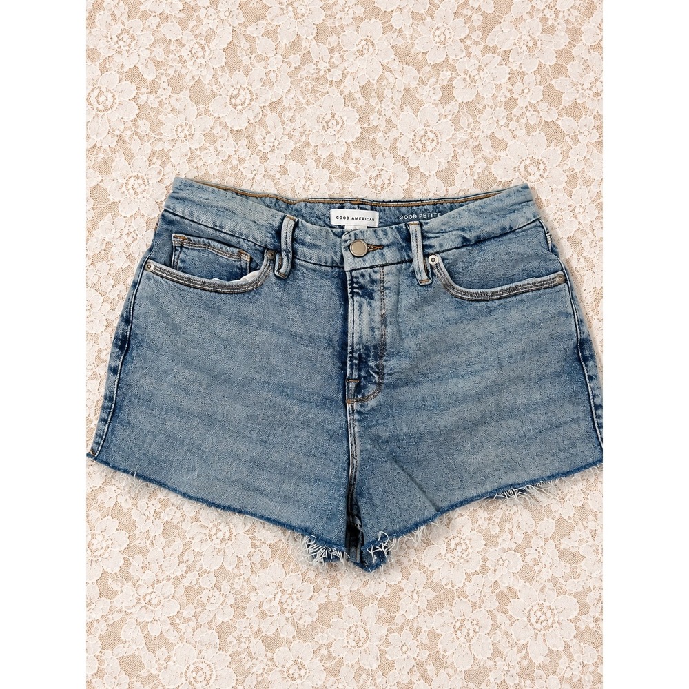 Good American Good Petite 90s Cut Off Denim Shorts Light Wash Blue 4 27